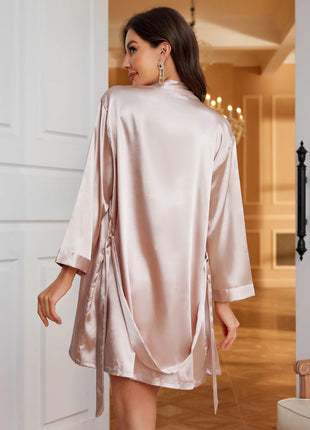 Pigiama da donna con bordi in pizzo satinato Set pigiama sexy e accogliente in due pezzi da indossare per la casa per l'autunno/inverno