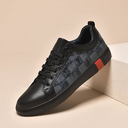 Europe New Shoes for Men Genuine Leather Casual Shoes Cool Black Flat Skateboard Shoes Street Fashion Sneakers