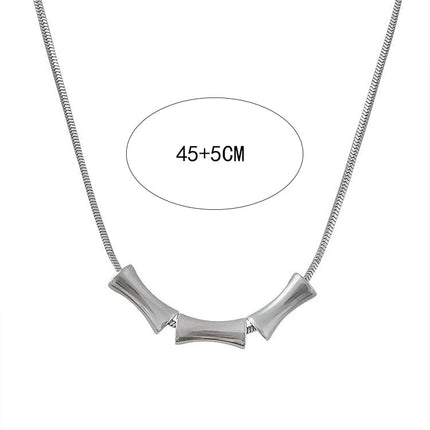 New Irregular Wave Shape Chain Men Necklace Advanced Sense Stainless Steel Figaro Cuban Chain Necklace For Men Women Jewelry
﻿ PlatiNum