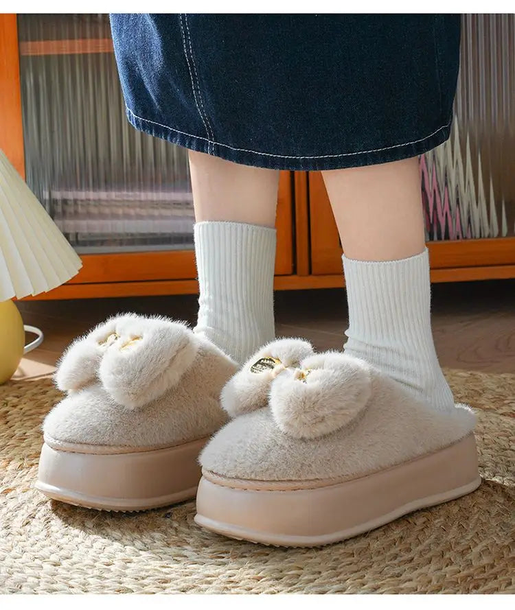New Pink Bow Slippers Winter Women's Shoes Thick Sole Fuzzy Slippers for Home Mules Shoes Woman Fluffy Metal Bear House Slipper