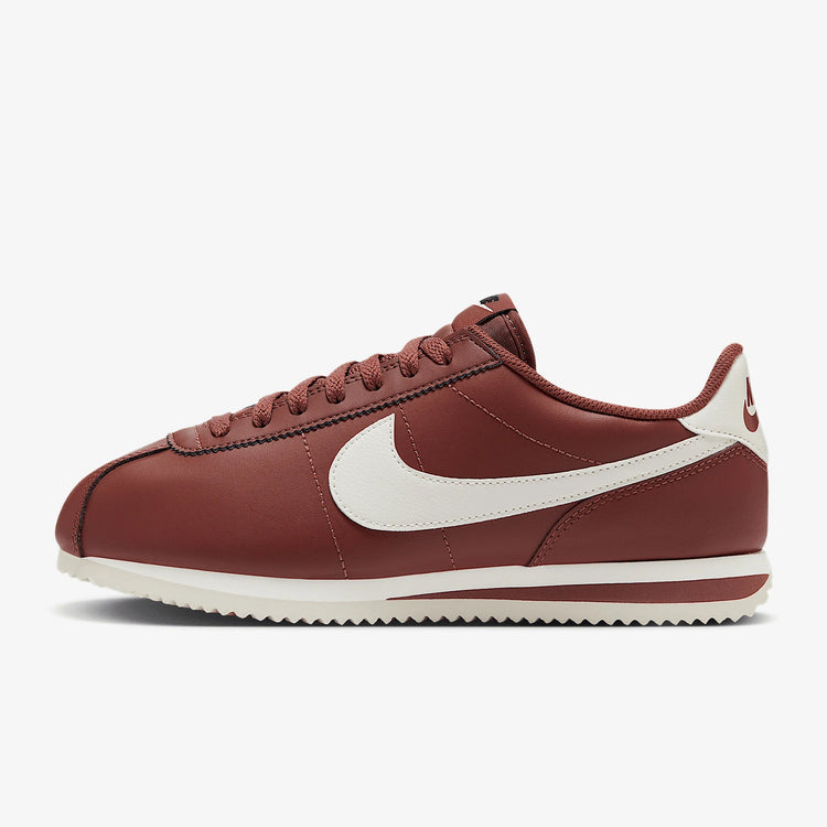 Scarpe sportive casual retrò da donna in vera pelle Cortez di Nike DN1791-201