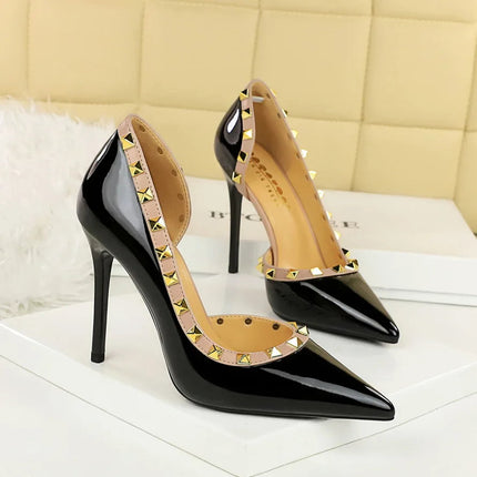 Donne 10.5 centimetri Tacchi Alti Della Signora Sexy Discoteca Punta a punta Pompe Femminile Rivetto Lato Vuoto In Pelle Verniciata Eden Tacchi Scarpe platinumshop