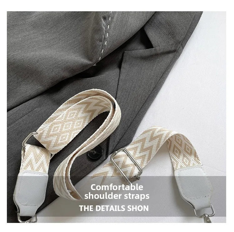 Cross-Border Style Camera Bag Fashionable Retro Women's Shoulder Slant Bag Small Square Bag Street Trend PU Material PlatiNum
