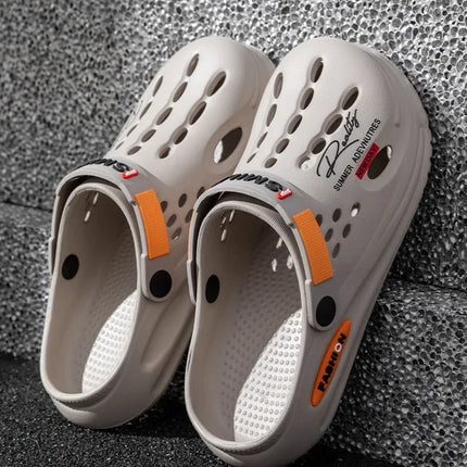 Ciabatte Unisex in EVA Traspiranti Antiscivolo con Suola Spessa, Scarpe Forate ad Asciugatura Rapida, Ciabatte Casual per Uomo e Donna, Ideali per Spiaggia, Giardino e Attività all'Aperto