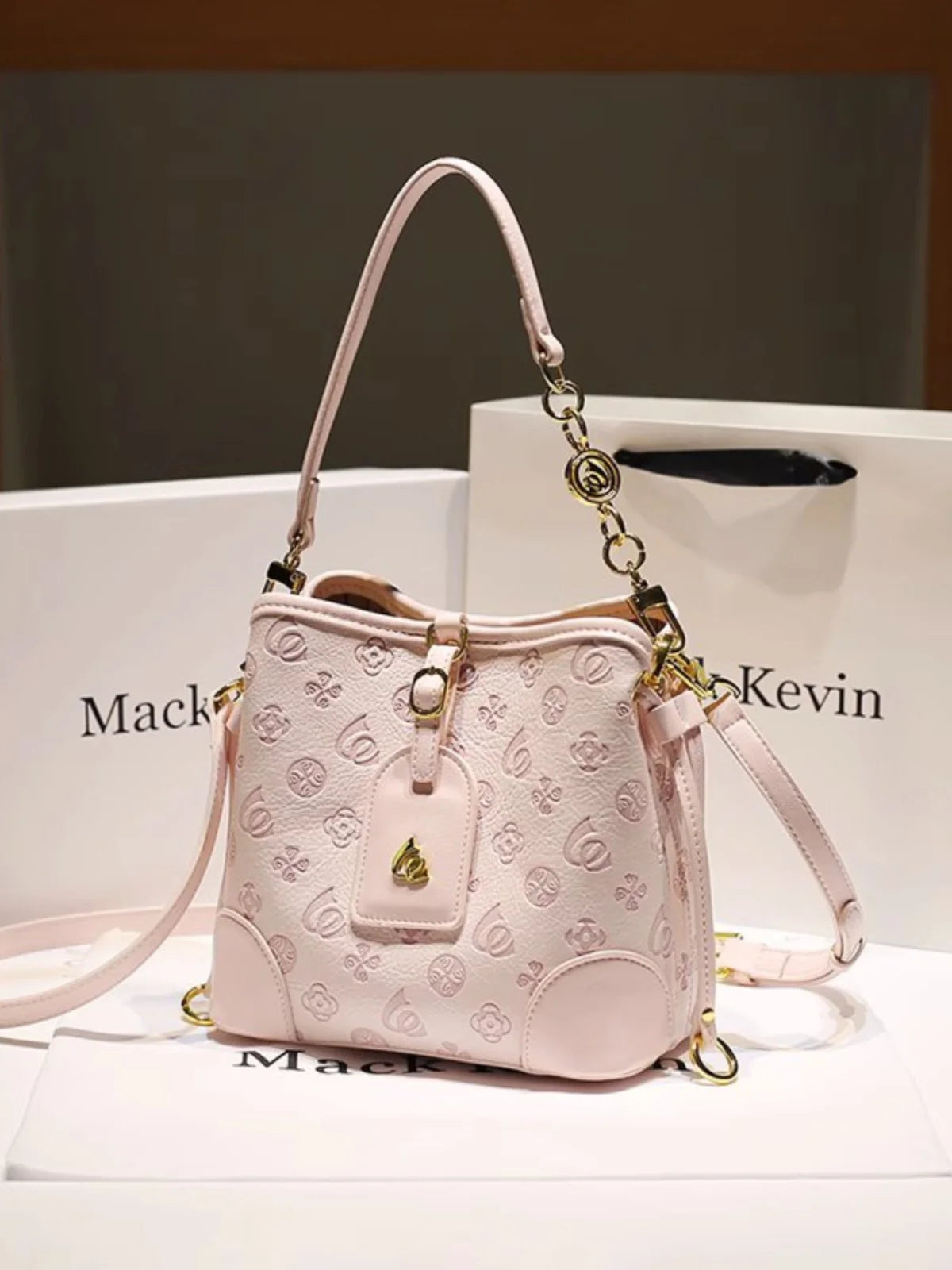 2024 borsa a secchiello portatile in pelle dolce e di lusso con stampa floreale delicata e sciarpe bella borsa a tracolla da donna