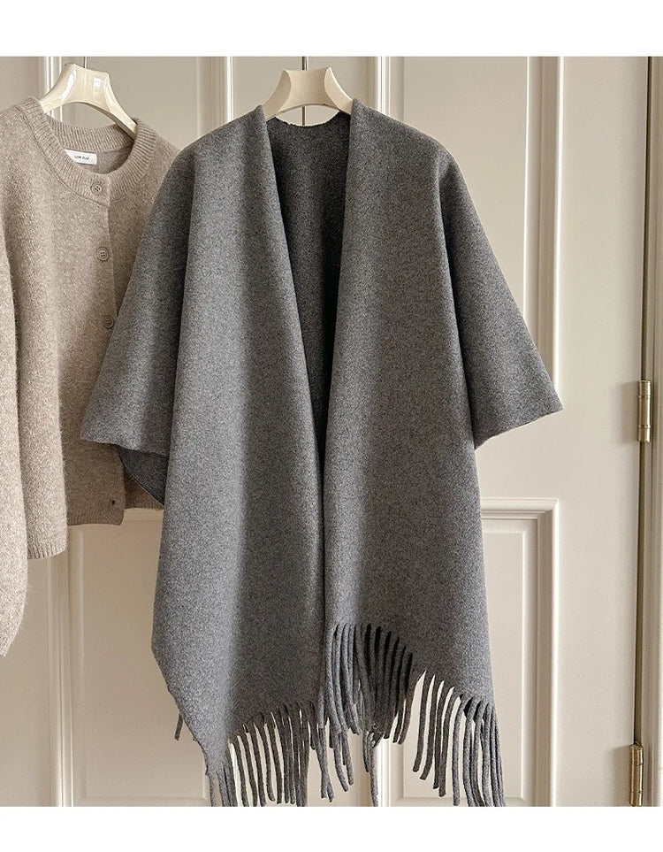 Women Split‑Open Woolen Tassel Poncho Shawl Thick Warm Cape Coat Autumn Winter Travel Photography Outer Wrap