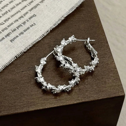 Luxury Shiny Zircon Twisted Hoop Earrings for Women Fashion Gold Color U Shaped Geometric Earrings Ear Accessories Party Jewelry PlatiNum