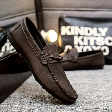 Scarpe da uomo 2025 Mocassini da uomo Comode scarpe da guida slip-on Moda uomo Scarpe casual Estate Versatile Zapatos Para Hombres