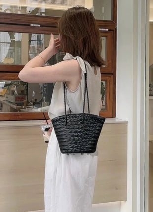 Borsa a secchiello intrecciata a mano 2026 in vera pelle, borsa a tracolla vintage da donna per uso quotidiano, pendolarismo e vacanze