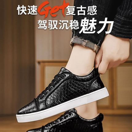 2026 Spring New Shoes for Men Leather Casual Shoes Fashion Pattern Flat Skateboard Shoes Street Cool Lace-up Sneaker