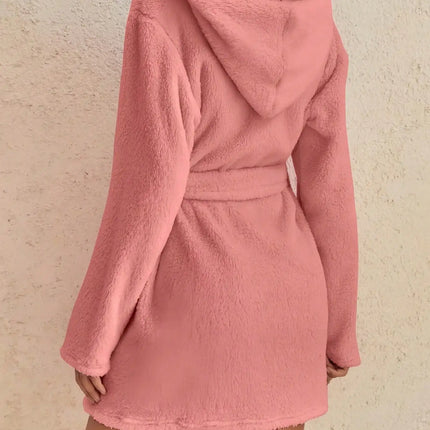 1 pezzo di vestaglia da donna con cappuccio in tinta unita con cintura, pigiama in pile accogliente e caldo per la casa in autunno e inverno.