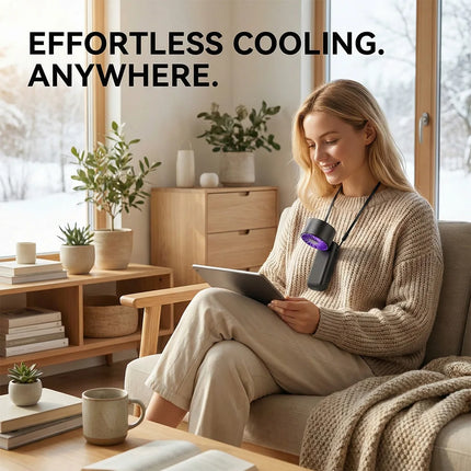 Ventilatore personale ad alta velocità dotato di impacco di ghiaccio in gel riutilizzabile, mini ventilatore portatile leggero per l'estate, ufficio, viaggi, campeggio, uso quotidiano all'aperto e al chiuso.