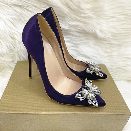 Scarpe da donna in raso Primavera Autunno Decorazione farfalla con strass Tacchi alti eleganti 8CM 10CM 12CM Décolleté da banchetto a punta moda