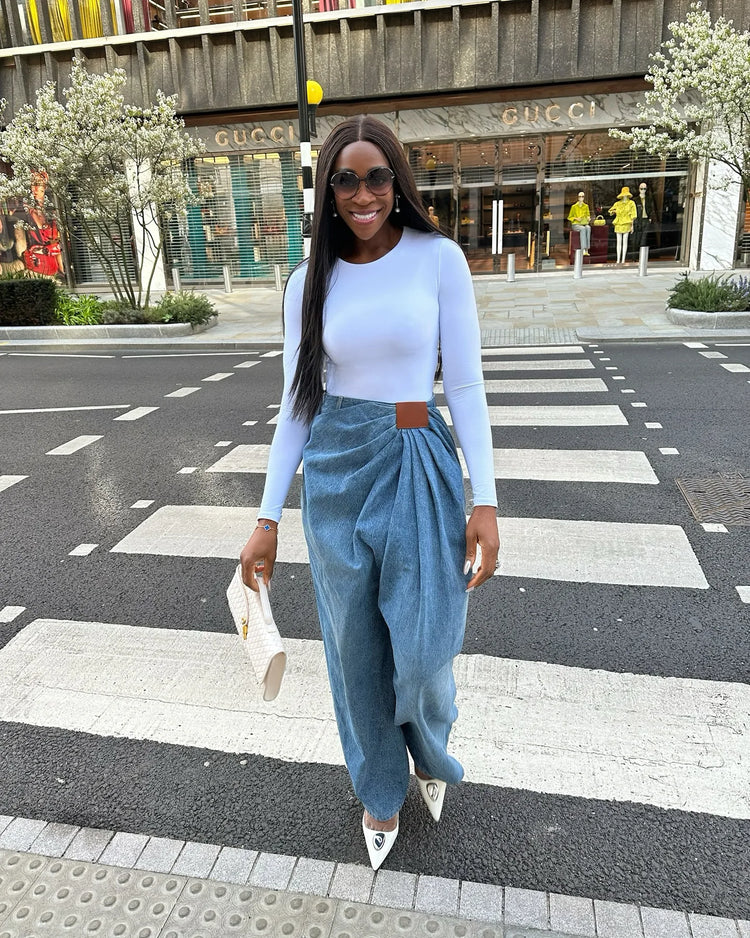 Jeans da Donna a Gamba Larga Lavati a Vita Alta con Pieghe e Effetto Distressed, Denim Vintage Primavera 2026, Pantaloni Femminili Streetwear a Tutta Lunghezza