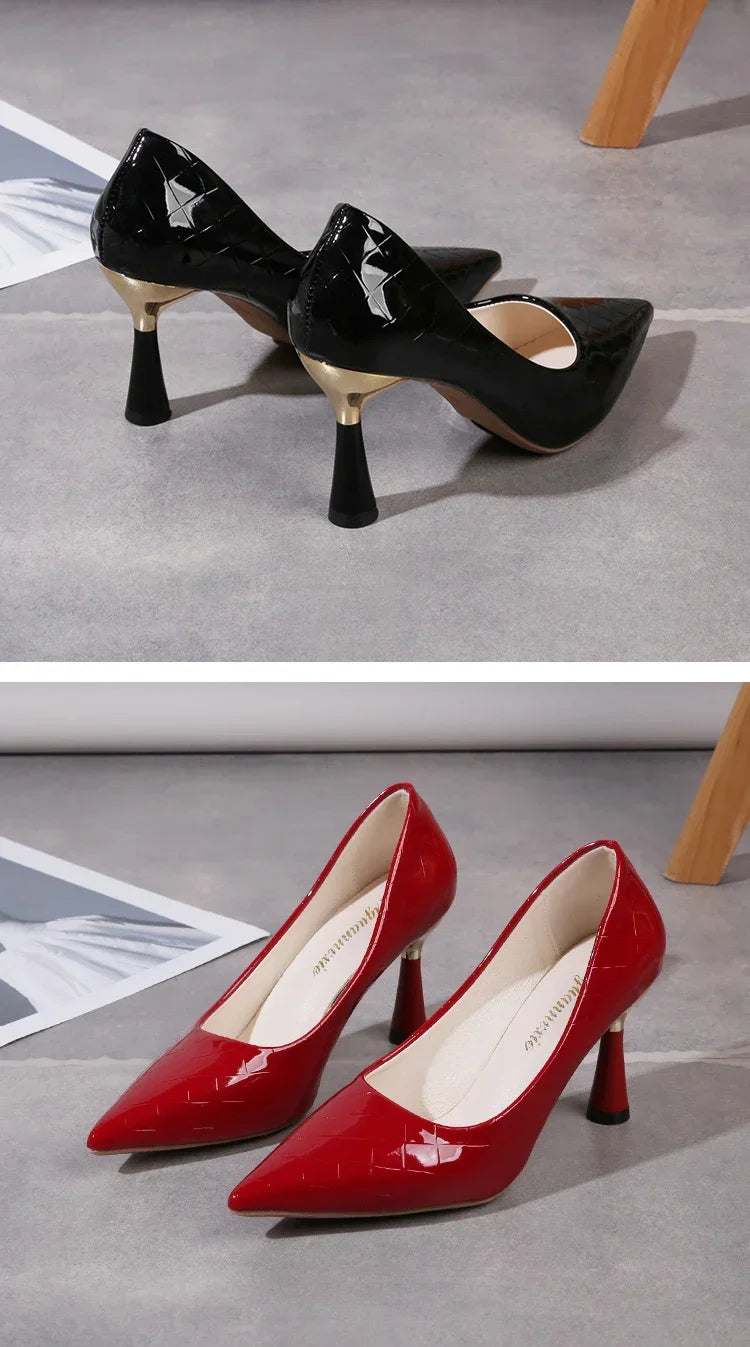 Scarpe Donna 2024 Tendenza Nuova Estate Tacchi rossi Donna elegante Décolleté con tacco nero e punta a punta Abito in pelle Scarpe da donna bianche