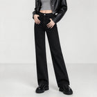 Minimalist black high-waisted straight-leg women’s jeans, in a relaxed-fit black denim with an elegant, casual style, perfect for a casual office look and versatile everyday wear FX-1338-1