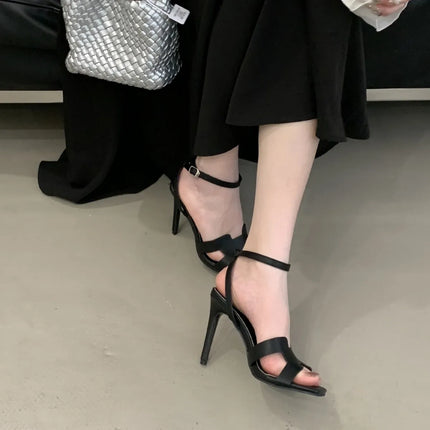 Alionly 2026 New Summer Fashion Open Toe Sandals Women Metal Buckle Narrow Band Thin Low Heel Gladiator Party Shoes