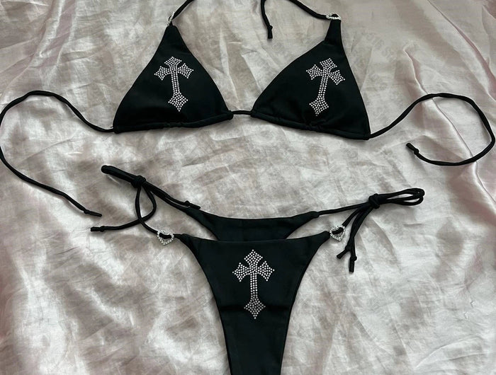 Bikini Y2K Sexy con Strass a Croce, Bikini Kawaii, Bikini Gotico, Costume da Bagno Goth, Abbigliamento da Spiaggia Estivo, Set Reggiseno e Slip platinumshop