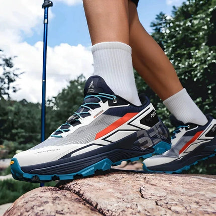 2025 Hot Sale Mens Womens Trail Running Shoes Outdoor Walking Sneakers Unisex Anti Slip Sports Shoe Couples Training Shoes PlatiNum