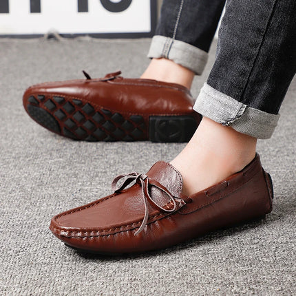 Nuovi mocassini casual Mocassini di marca con suola morbida da uomo Scarpe primaverili in pelle Comode scarpe casual da passeggio per esterni con fondo piatto