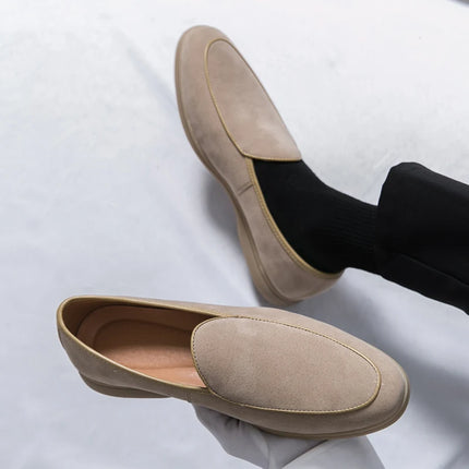 Mocassini da uomo in pelle scamosciata di alta qualità autunnali Scarpe casual piatte semplici Scarpe da sposa per feste Mocasin da esterno in pelle nabuk di marca di lusso