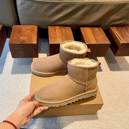Classic Short Women's 2027 New Winter Warm Wool Thick Sole Genuine Leather And Fur Snow Boots