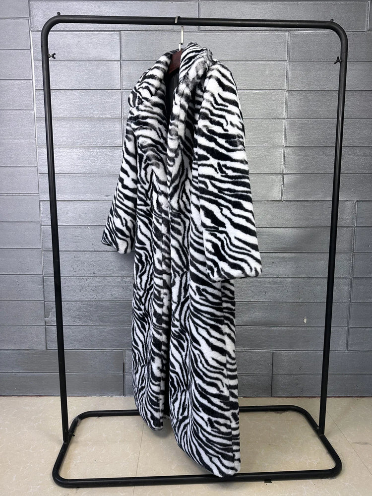 ZADORIN Elegant 130cm Long Furry Faux Rabbit Fur Coat Woman Y2K Clothes Leopard Lapel Faux Fur Jacket Woman Winter Fur Faux Coat