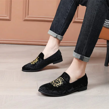 Scarpe in pelle scamosciata di lusso Scarpe da uomo di grandi dimensioni Scarpe da sposa firmate Mocassini ricamati Scarpe da festa piatte da uomo Oxford di alta qualità