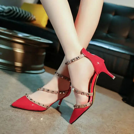 Rivetto Punta a punta Scarpe da donna sexy bianche Estate 2025 Sandali con fibbie per donna Tacchi alti Festa Matrimoni Calzature Tacco spesso H platinumshop