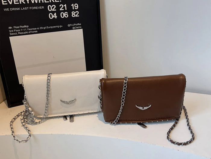 Luxury Crossbody Bag Solid Color PU Wing Logo Design Lightweight Magnetic Adjustable Chain Strap Handbag for Travel Commute PlatiNum