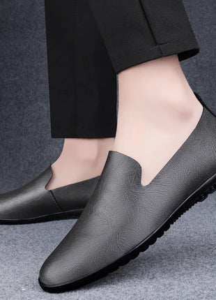 Scarpe da uomo in vera pelle Casual formali mocassini da uomo mocassini estate italiana traspirante Slip on scarpe da barca maschili Over Size 50 51