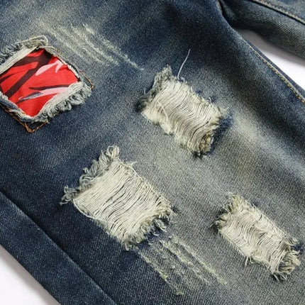 Pantaloncini di jeans da uomo lavati vintage della nuova estate Pantaloncini di jeans dritti maschili in difficoltà con toppe con foro strappato da strada alla moda casual