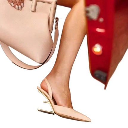 Estate Tacchi strani Scarpe da donna Design tinta unita Scarpe da donna con cinturini posteriori da viaggio Punta a punta Moda Zapatos Para Mujere