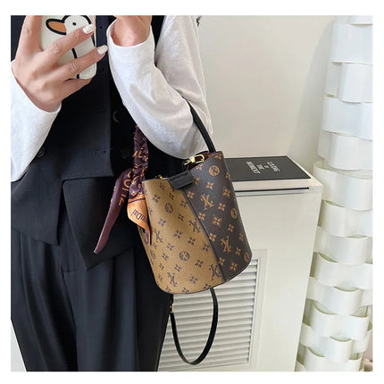 Advanced fashion bag for women 2025 new casual women's bag, large capacity bucket bag, shoulder bag, diagonal cross bag PlatiNum