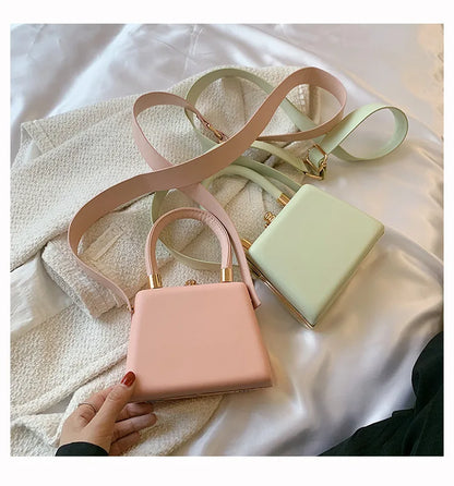 2022 New Fashion Sweet Mini Pillow Handbag Japanese Printed Scenery Net Red One Shoulder Portable Crossbody Bag