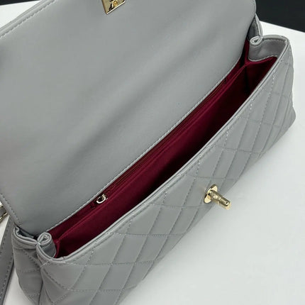 Borsa a tracolla cilindrica in maglia grigia con motivo a rombi, in pelle PU liscia, tracolla multiuso rimovibile, stile minimalista ed elegante.