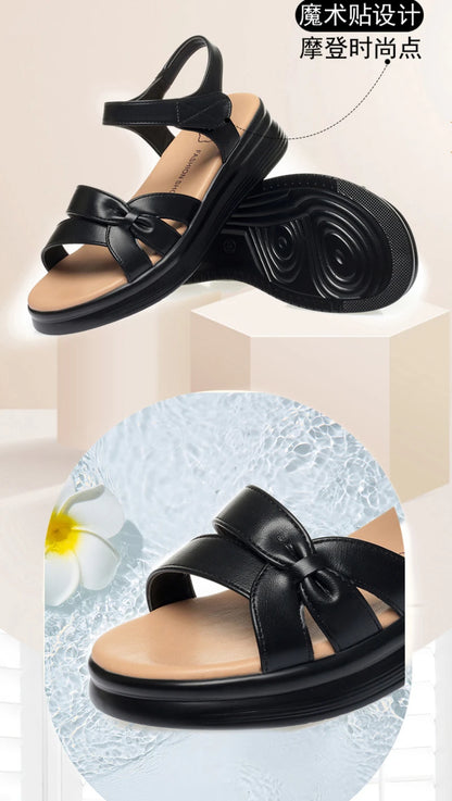 Mom's Shoes Sandals Going Out Flat Summer New Comfortable Lightweight Versatile Leather Sandals For Middle-Aged Elderly People