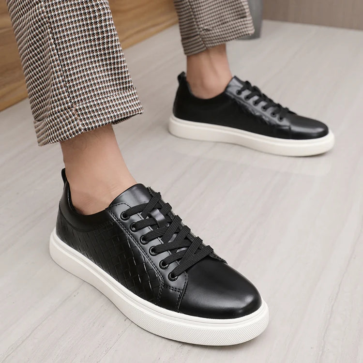 Casual men's leather shoes New comfortable and trendy styles Outdoor Fashion Party Daily leisure youth Black Board Shoes HOT -46