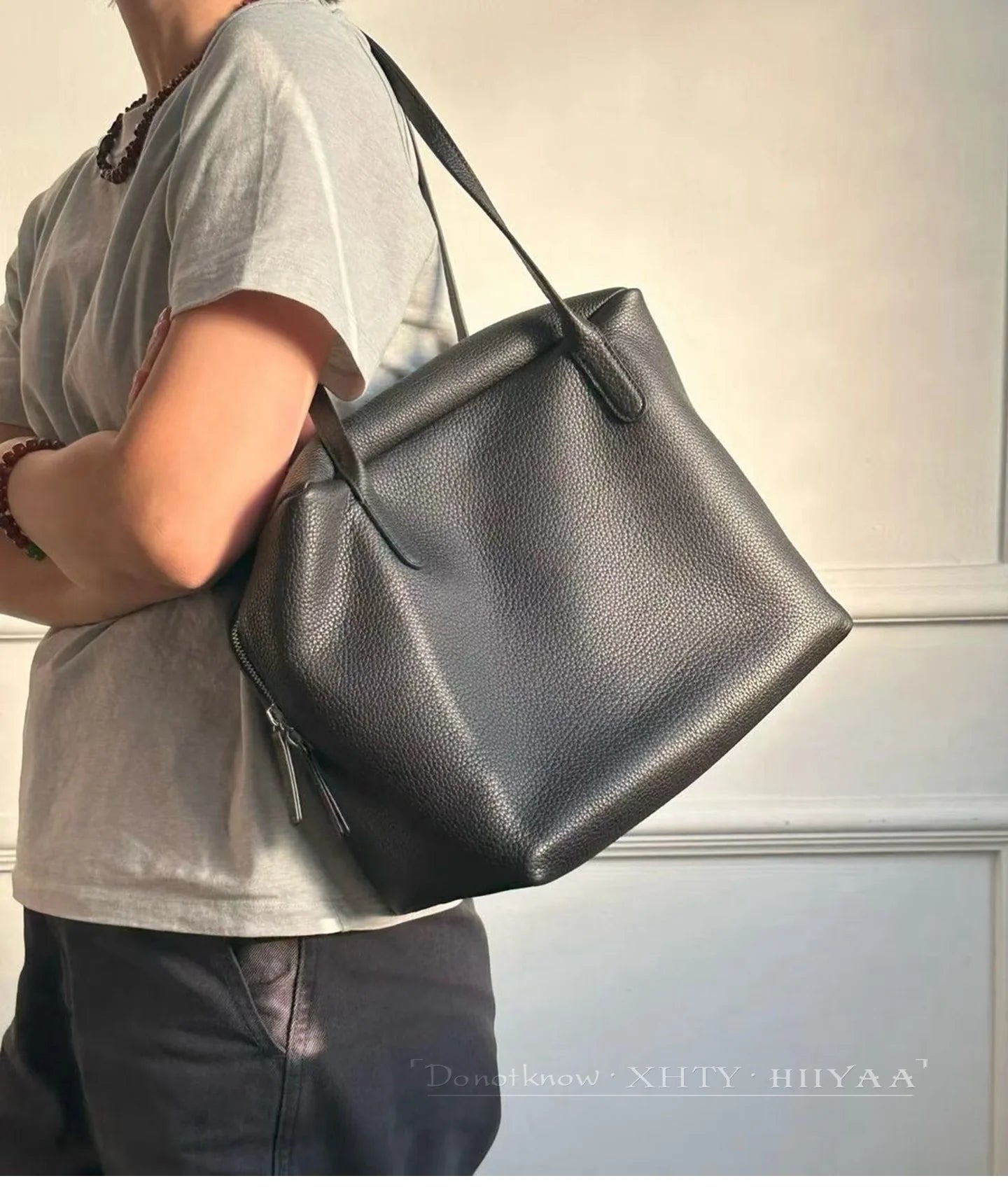 XHTY Genuine Leather Shoulder Bag Underarm Bag Women Soft Large Capacity Bowling Bag Simple Fashion Top Layer Cowhide New Model