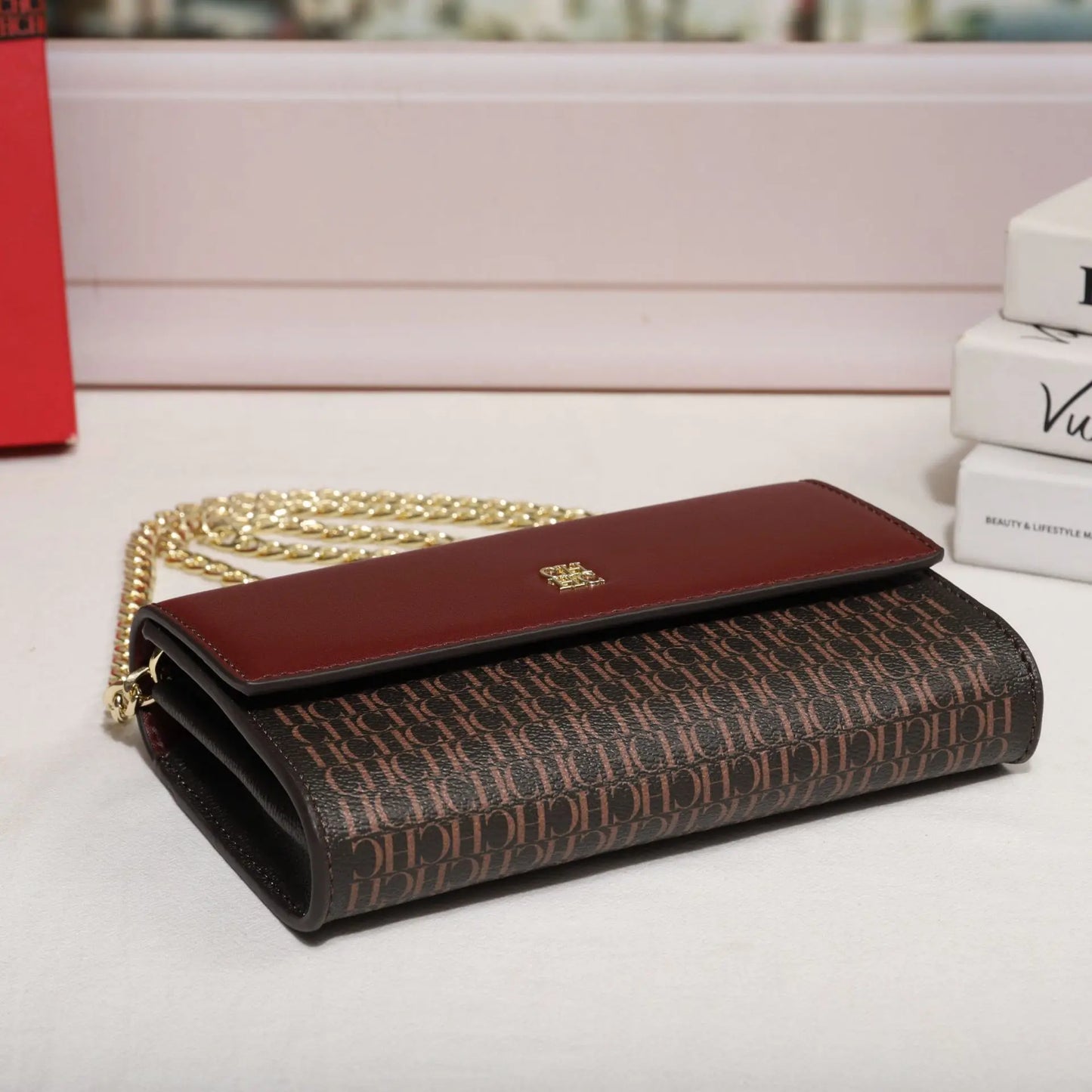 NUOVA borsa a catena da donna Carolina Herrera dal design semplice e originale, piccola borsa