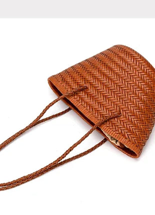 Borsa a secchiello intrecciata a mano 2026 in vera pelle, borsa a tracolla vintage da donna per uso quotidiano, pendolarismo e vacanze