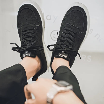 1 Pair Sports Casual Skateboarding Shoes Comfortable and Fashionable, With a Snug Upper That Fits the Foot and a Slip-Resistant,