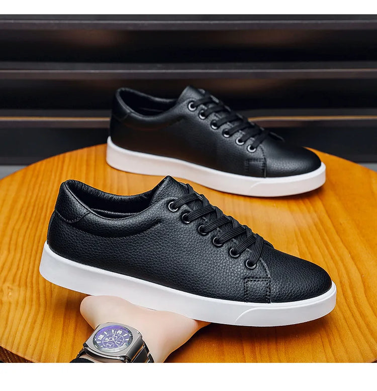 2026 New Fashion Mens Casual Shoes Genuine Leather Designer Lace-up Sneakers High Quality Outdoor walking Mocassin Footwear