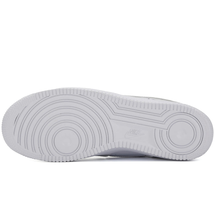 Scarpe da skateboard basse Nike Air Force 1 Sky Horse Riding On Clouds resistenti all'abrasione da uomo bianche