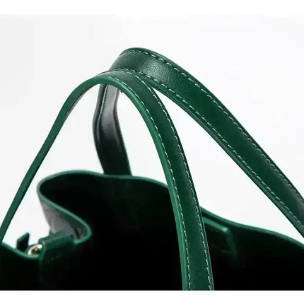 CH Large Capacity Handbag Luxury Brand Temperament Letter Print with Lock Design 2025 Trendy Women's Crossbody Bag PlatiNum
