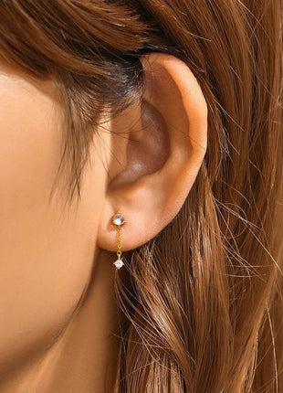 Orecchini con polsini piatti filettati con nappa tempestata di diamanti di nuovo stile, accessori per orecchie in stile europeo e americano. platinumshop