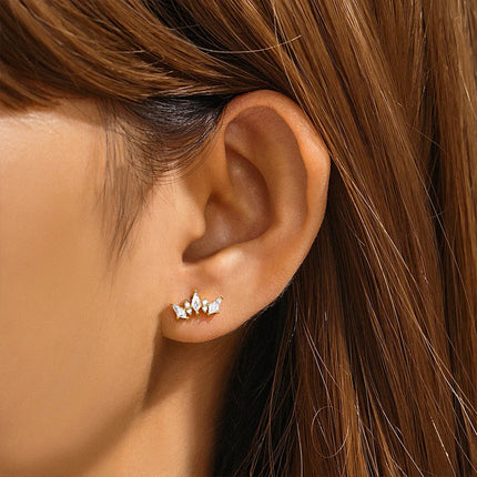 Orecchini con polsini piatti filettati con nappa tempestata di diamanti di nuovo stile, accessori per orecchie in stile europeo e americano. platinumshop