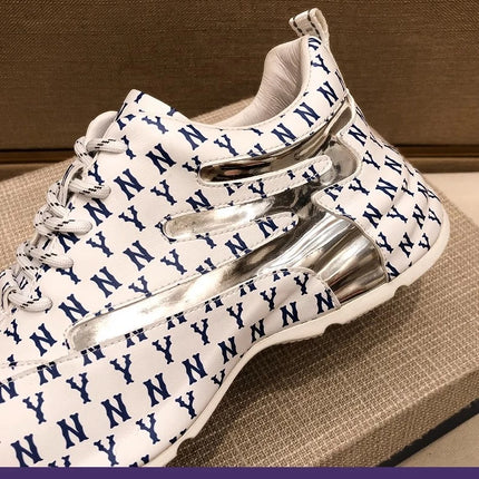 Brand Men Sneakers Fashion Print Casual Shoes Men Breathable Lace Up Running Shoes Luxury High Quality Men Sport Shoes 2026 New