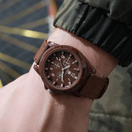 Orologi militari da uomo casual Orologio da polso sportivo al quarzo Cinturino in nylon Orologio da uomo Relogio Masculino (senza scatola) platinumshop