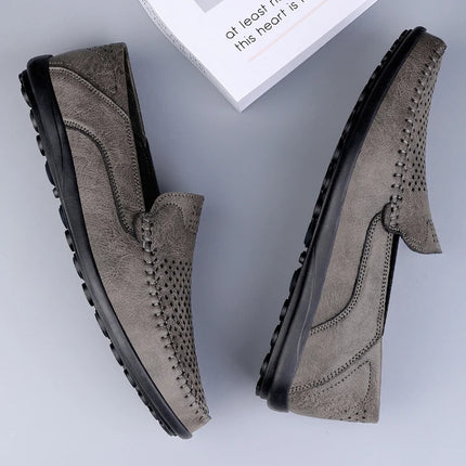 Scarpe da uomo Casual in pelle scavano mocassini da uomo traspiranti Slip on scarpe da guida mocassini da uomo italiani di lusso Plus Size 38-47